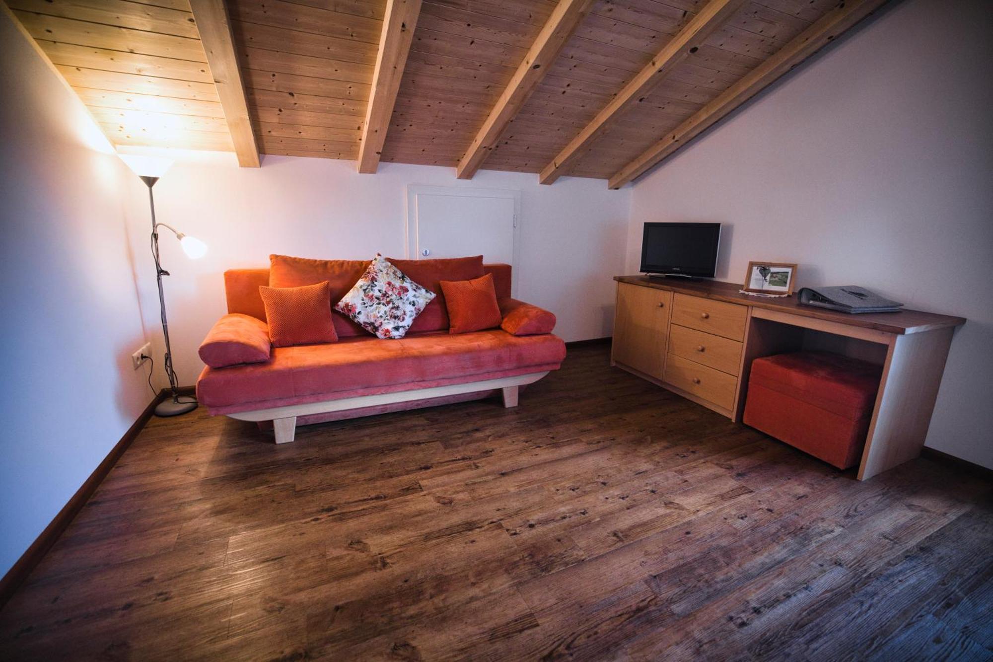 Wargerhof - Urlaub Auf Dem Bauernhof Apartment เมลตินา ภายนอก รูปภาพ